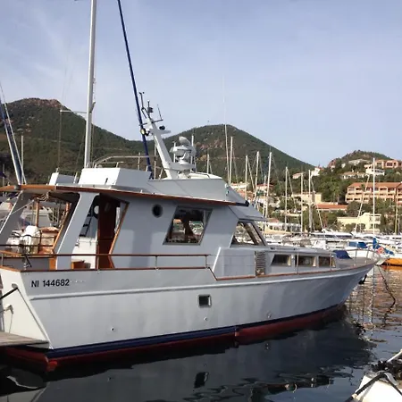 Yacht Germinal *