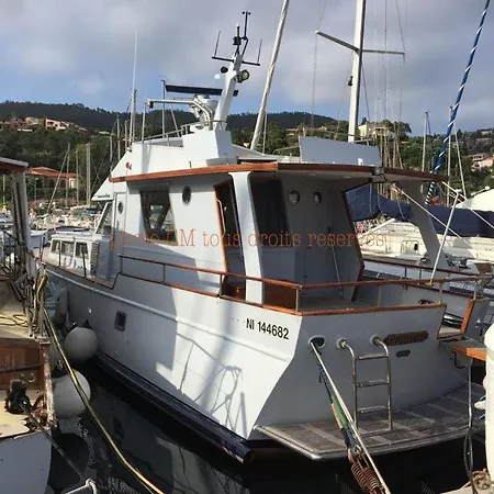 Yacht Germinal *