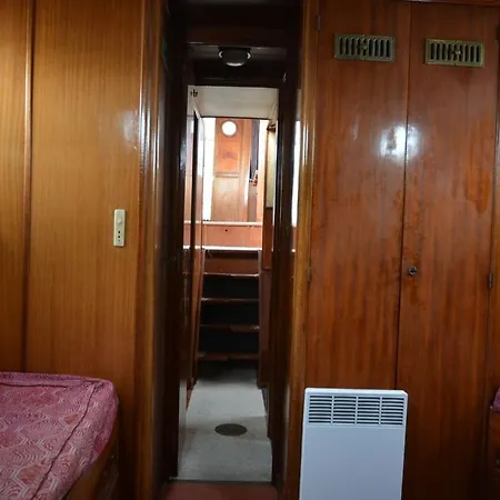 Yacht Germinal