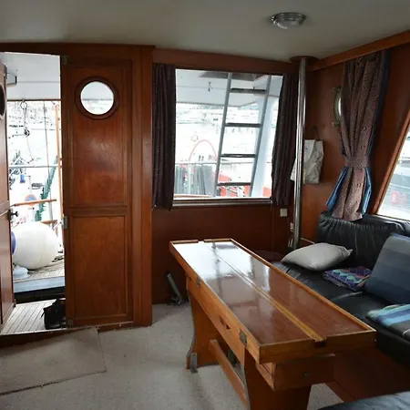 Yacht Germinal *
