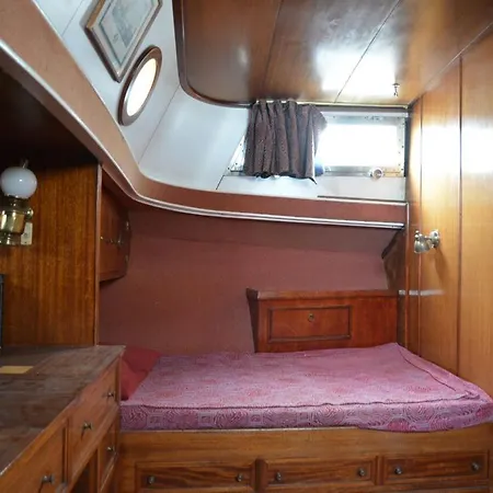 Yacht Germinal *